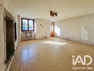 Maison de village à Menthon-Saint-Bernard (74290)