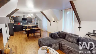 Immeuble à Châteauneuf-du-Faou (29520)