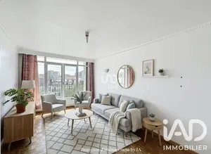Apartment in Paris (75018)