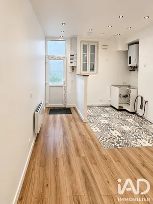 Apartment in Sens (89100)