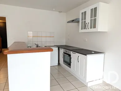 Appartement à Saint-Erme-Outre-et-Ramecourt (02820)