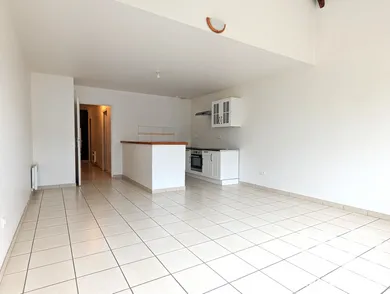 Appartement à Saint-Erme-Outre-et-Ramecourt (02820)