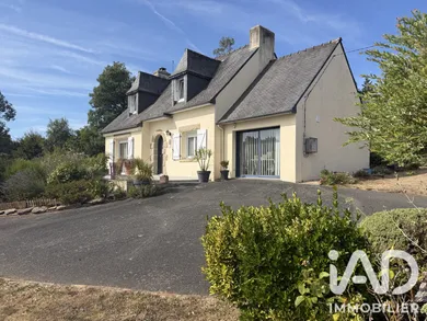 House in Belle-Isle-en-Terre (22810)