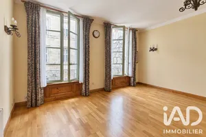 Apartment in La Rochelle (17000)