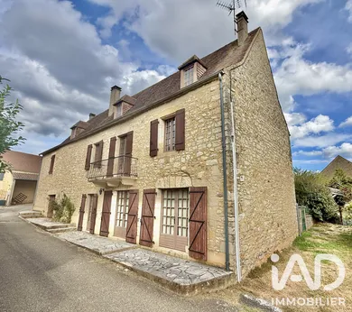 Maison traditionnelle à Saint-Martial-de-Nabirat (24250)