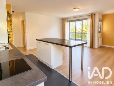 Apartment in Nantes (44100)