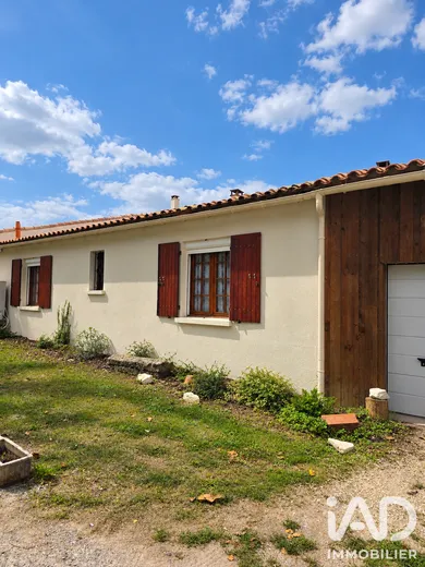 Maison à Saint-Hilaire-la-Palud (79210)