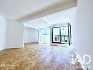 Apartment in Paris (75012)