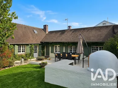 Maison de campagne à Montreuil (28500)