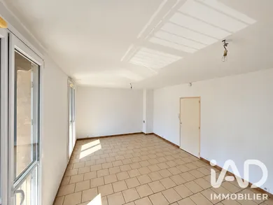 Appartement à Salon-de-Provence (13300)