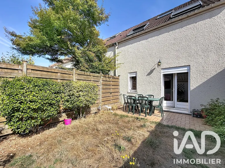 Maison 5 pièces 82 m² · à Pontault-Combault · 82 m² · 295 000 €