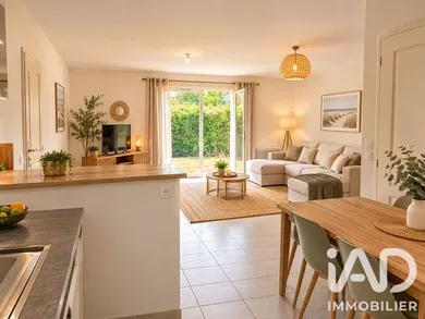 House in Les Billaux (33500)