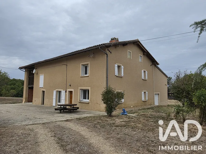 Maison 5 pièces 140 m² · à Grazac · 139,8 m² · 366 900 €