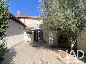 Maison de ville à Coutras (33230)