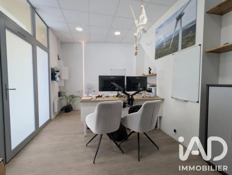 Parking 112 m² · à Béziers · 112 m² · 79 000 €