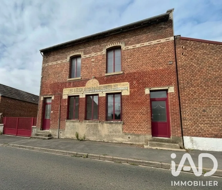 Maison 6 pièces 220 m² · à Bellicourt · 220 m² · 148 000 €