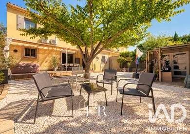 House in Le Pontet (84130)