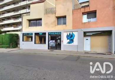 Boutique/Local commercial à Saint-Étienne (42100)