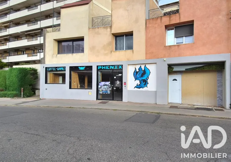Local commercial 260 m² · à Saint-Étienne · 260 m² · 150 000 €