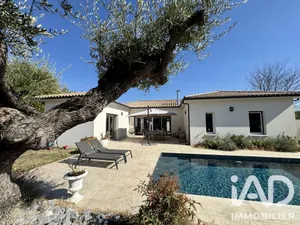 House in Saint-Médard-d'Eyrans (33650)