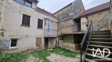 Maison de village à Cruzy-le-Châtel (89740)