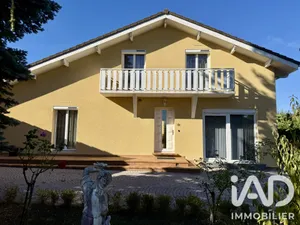 Maison traditionnelle à Valleiry (74520)