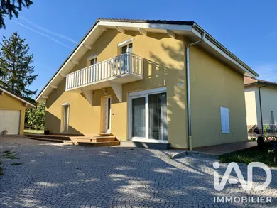 Maison traditionnelle à Valleiry (74520)