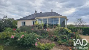 Maison à Parçay-les-Pins (49390)