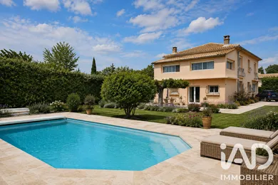 Maison à Bédarrides (84370)