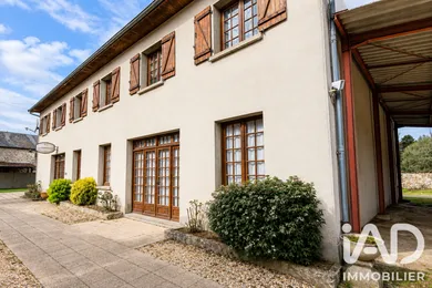 Boutique/Local commercial à Sauviat-sur-Vige (87400)