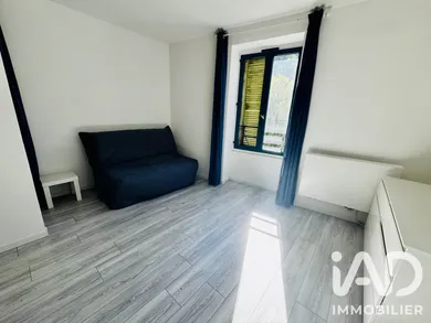Studio in Vienne (38200)