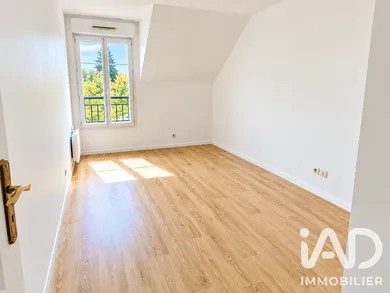 Appartement à Émerainville (77184)