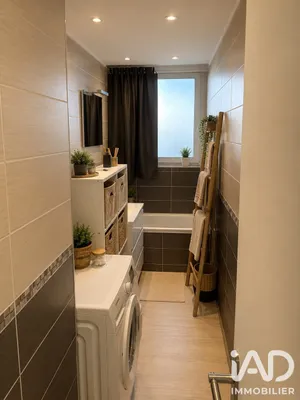 Apartment in Villeneuve-Loubet (06270)