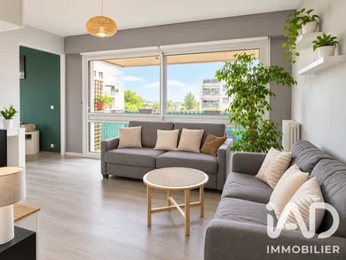 Apartment in Garches (92380)