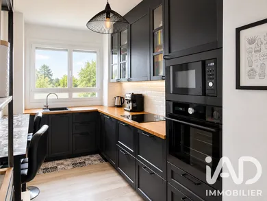 Apartment in Garches (92380)
