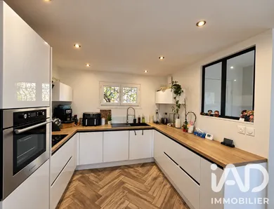Townhouse in Décines-Charpieu (69150)