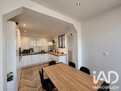 Townhouse in Décines-Charpieu (69150)