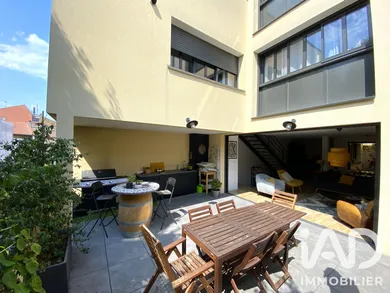 Maison à Bordeaux (33100)