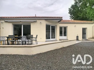Maison traditionnelle à Saint-Aignan-Grandlieu (44860)