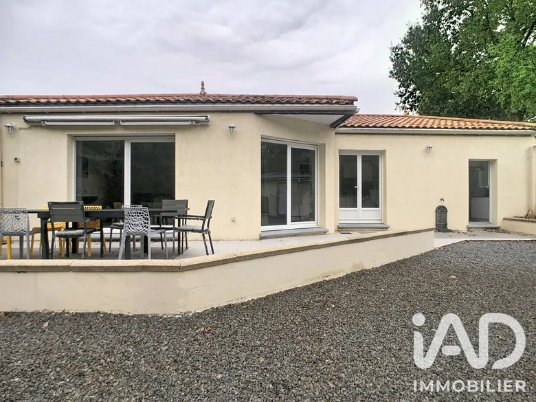 Maison 6 pièces 117 m² · à Saint-Aignan-Grandlieu · 117 m² · 349 500 €