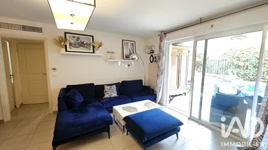 Apartment in Saint-Raphaël (83700)