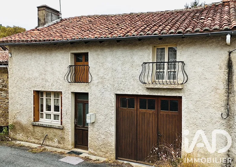 Maison 4 pièces 67 m² · à Écuras · 67 m² · 40 000 €