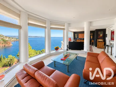 Appartement à Théoule-sur-Mer (06590)
