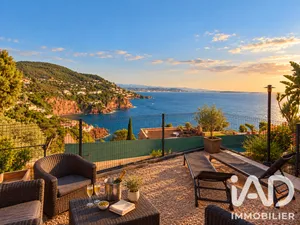 Apartment in Théoule-sur-Mer (06590)