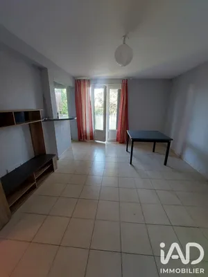 Apartment in Champagne-au-Mont-d'Or (69410)
