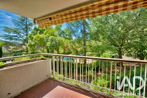 Apartment in Aix-en-Provence (13090)