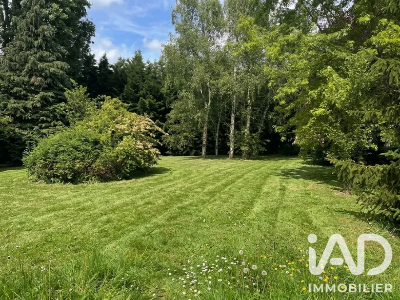 Terrain à bâtir à Crouzilles (37220) · 33 900 €