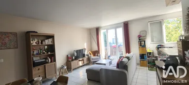 Duplex in Combs-la-Ville (77380)