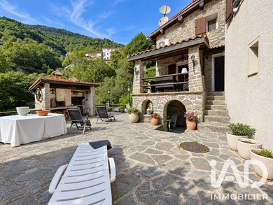 Maison de village à Moulinet (06380)
