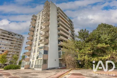 Apartment in Grenoble (38100)